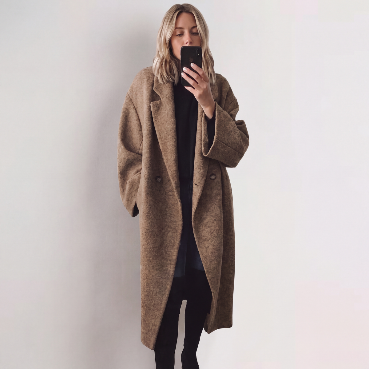 The Double-Breasted Wool Coat in Camel