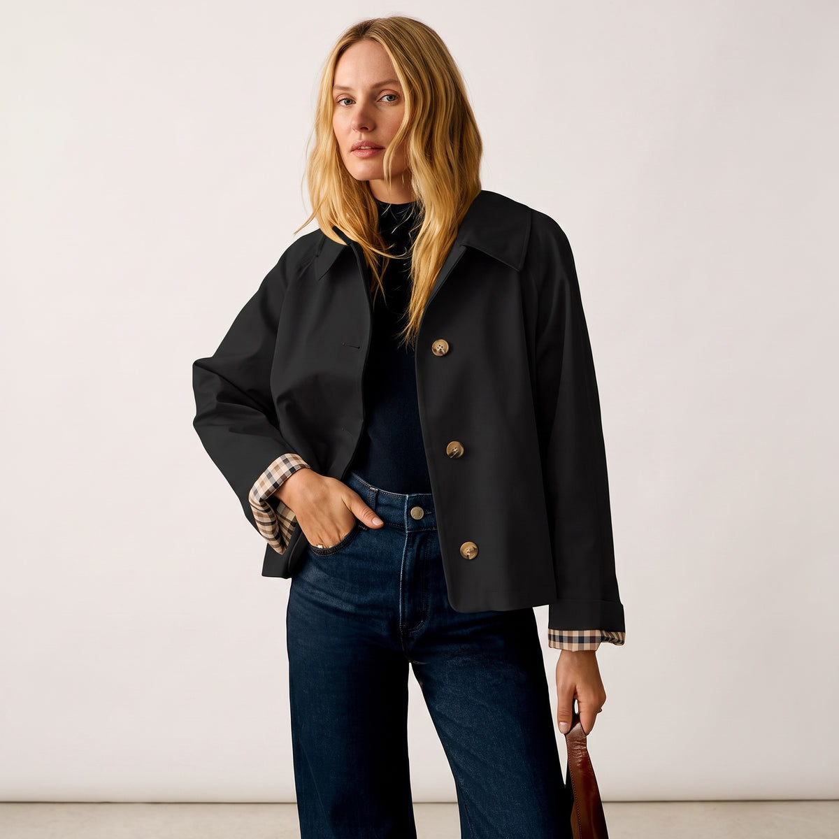 The Cropped Trench in Black