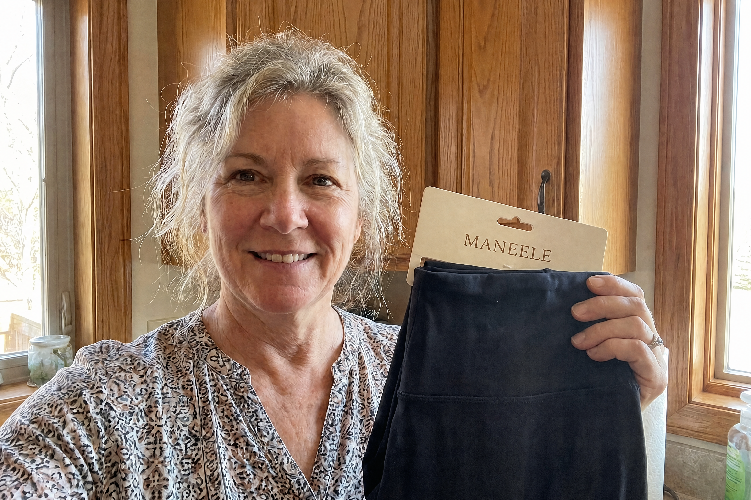 Customer with her Maneele leggings